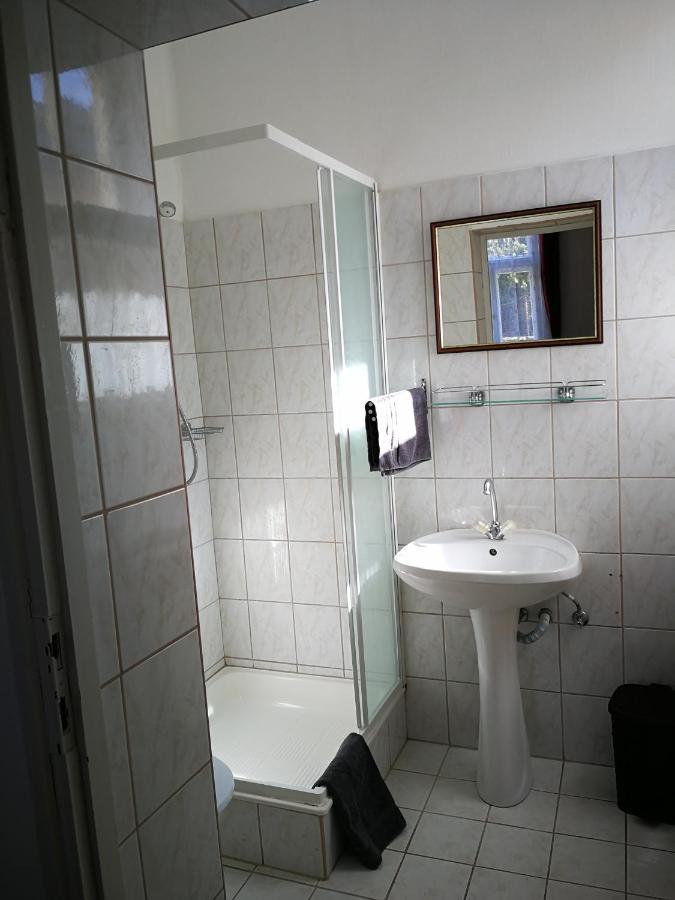 Tulipanvendeghaz 3*